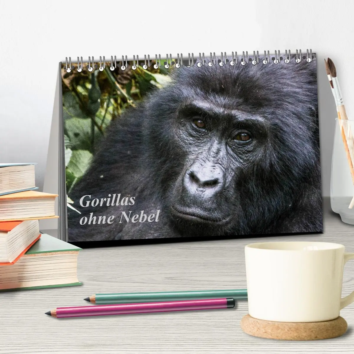 Bild: 9783457739150 | Gorillas ohne Nebel (Tischkalender 2026 DIN A5 quer), CALVENDO...