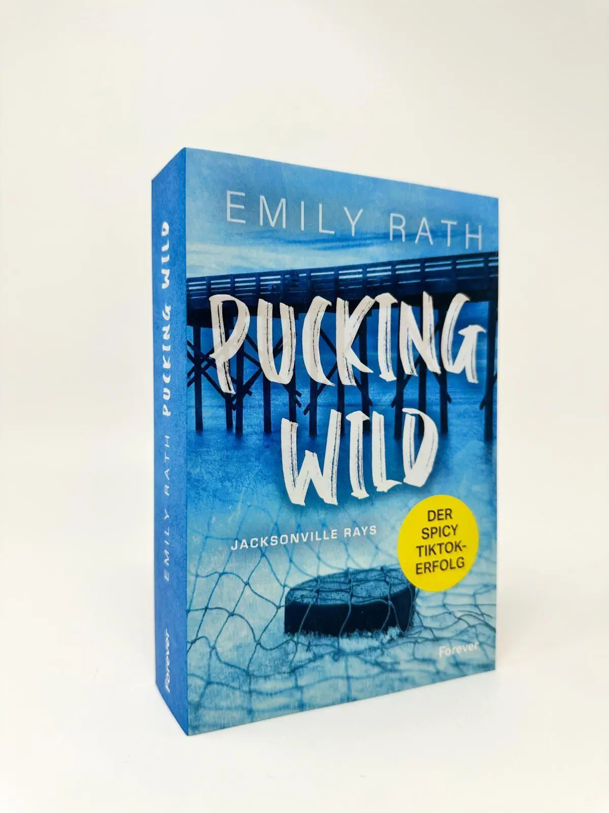 Bild: 9783989780651 | Pucking Wild | Emily Rath | Taschenbuch | 608 S. | Deutsch | 2026
