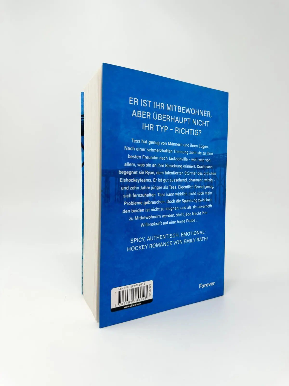Bild: 9783989780651 | Pucking Wild | Emily Rath | Taschenbuch | 608 S. | Deutsch | 2026