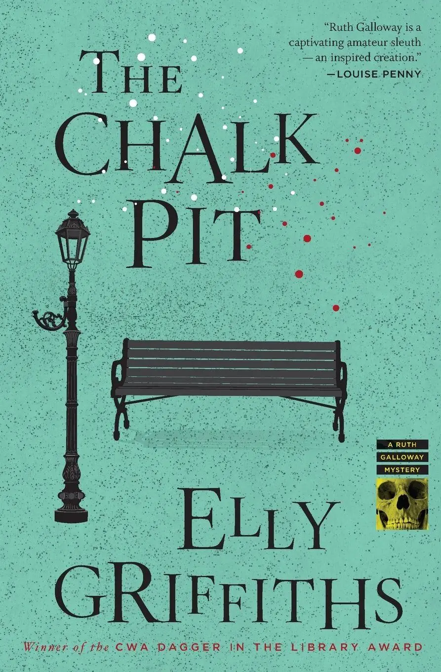Cover: 9781328915351 | The Chalk Pit | A Mystery | Elly Griffiths | Taschenbuch | Englisch