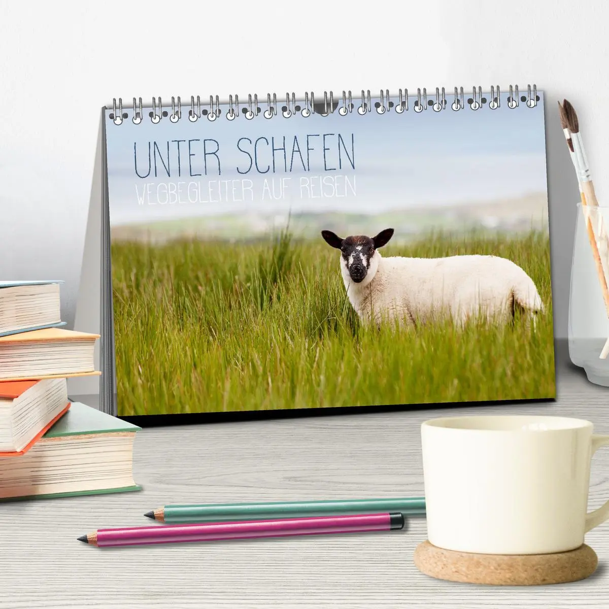 Bild: 9783457895351 | Unter Schafen - Wegbegleiter auf Reisen (Tischkalender 2026 DIN A5...