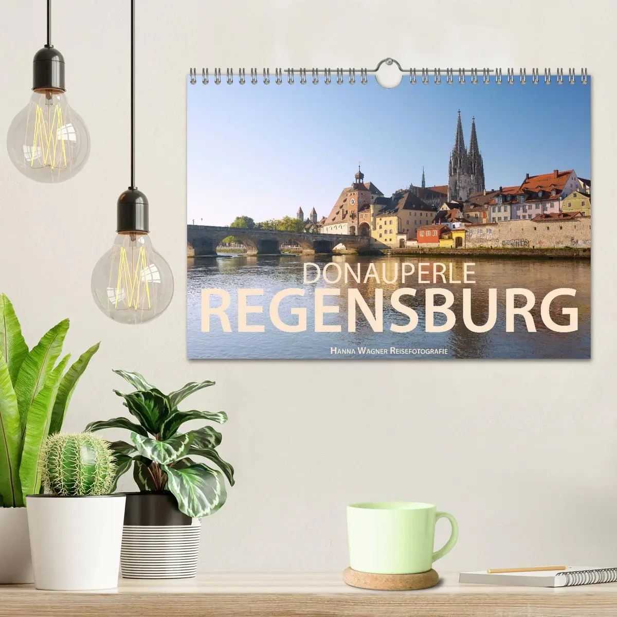 Bild: 9783457835951 | Donauperle Regensburg (Wandkalender 2026 DIN A4 quer), CALVENDO...