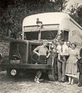Bild: 9783861336051 | Jahrbuch Lastwagen 2012 | Bernd Regenberg | Taschenbuch | 144 S.