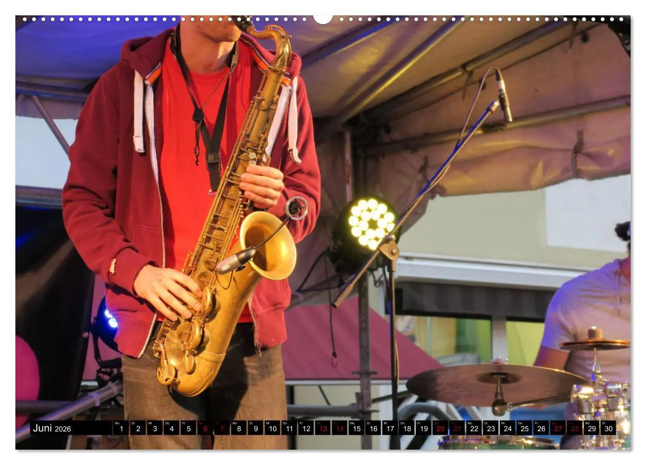 Bild: 9783457738351 | SAXOPHON - on stage (hochwertiger Premium Wandkalender 2026 DIN A2...