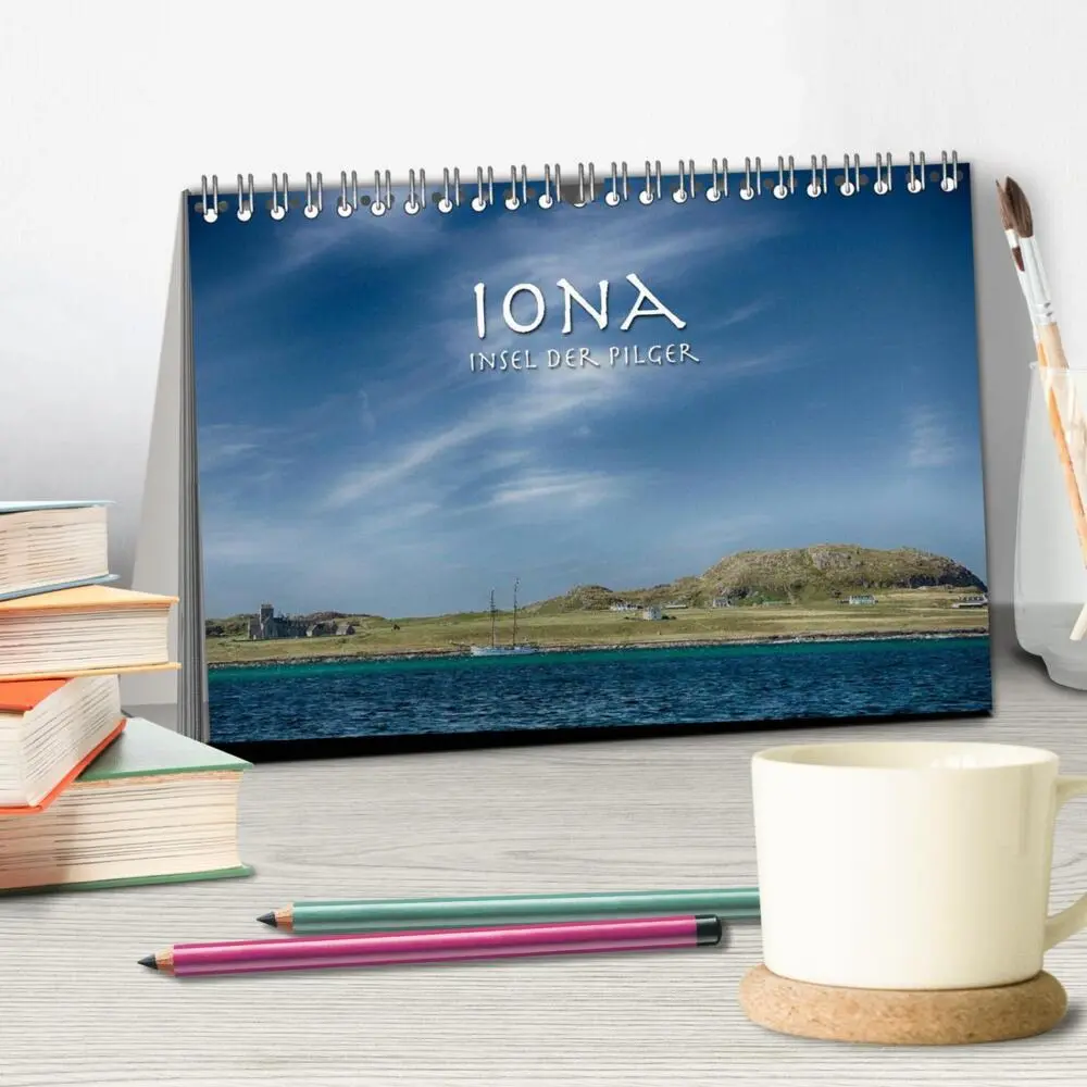 Bild: 9783435671052 | Iona. Insel der Pilger (Tischkalender 2025 DIN A5 quer), CALVENDO...