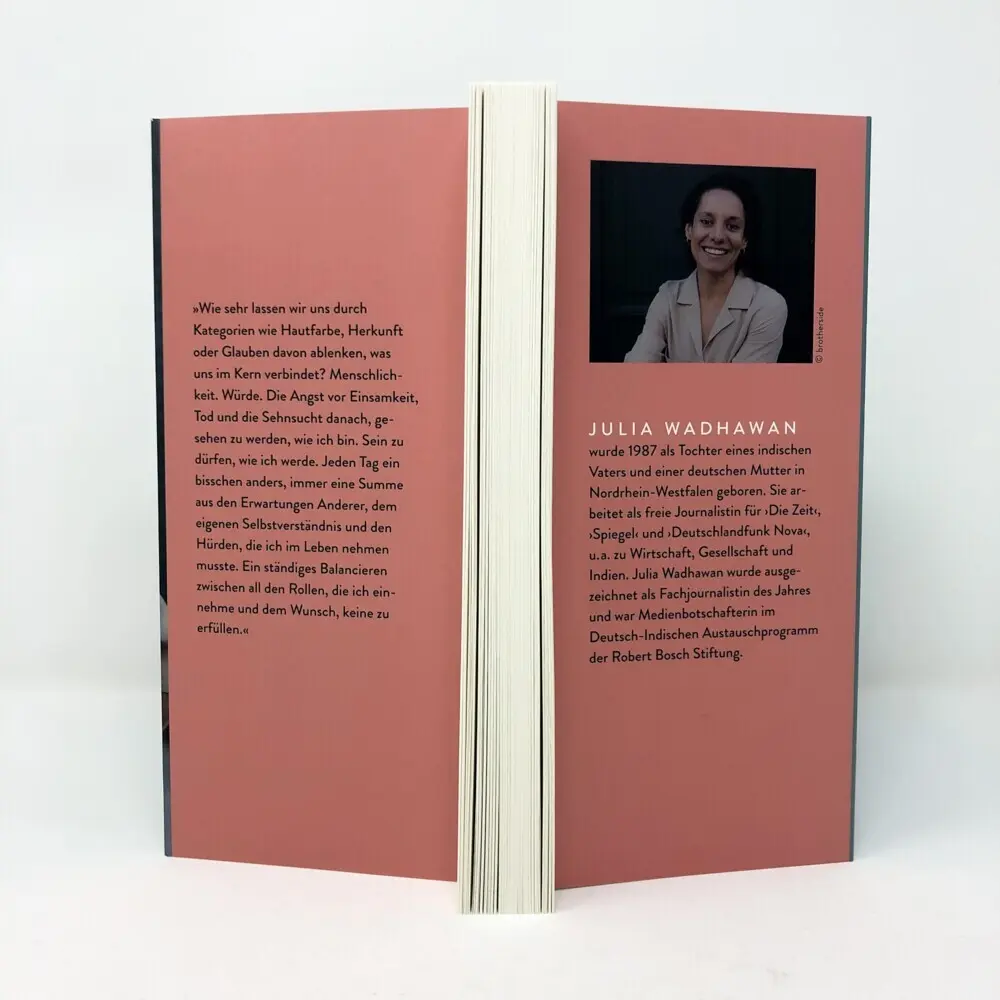 Bild: 9783423263252 | Sag mir nicht, wer ich bin | Julia Wadhawan | Taschenbuch | 240 S.