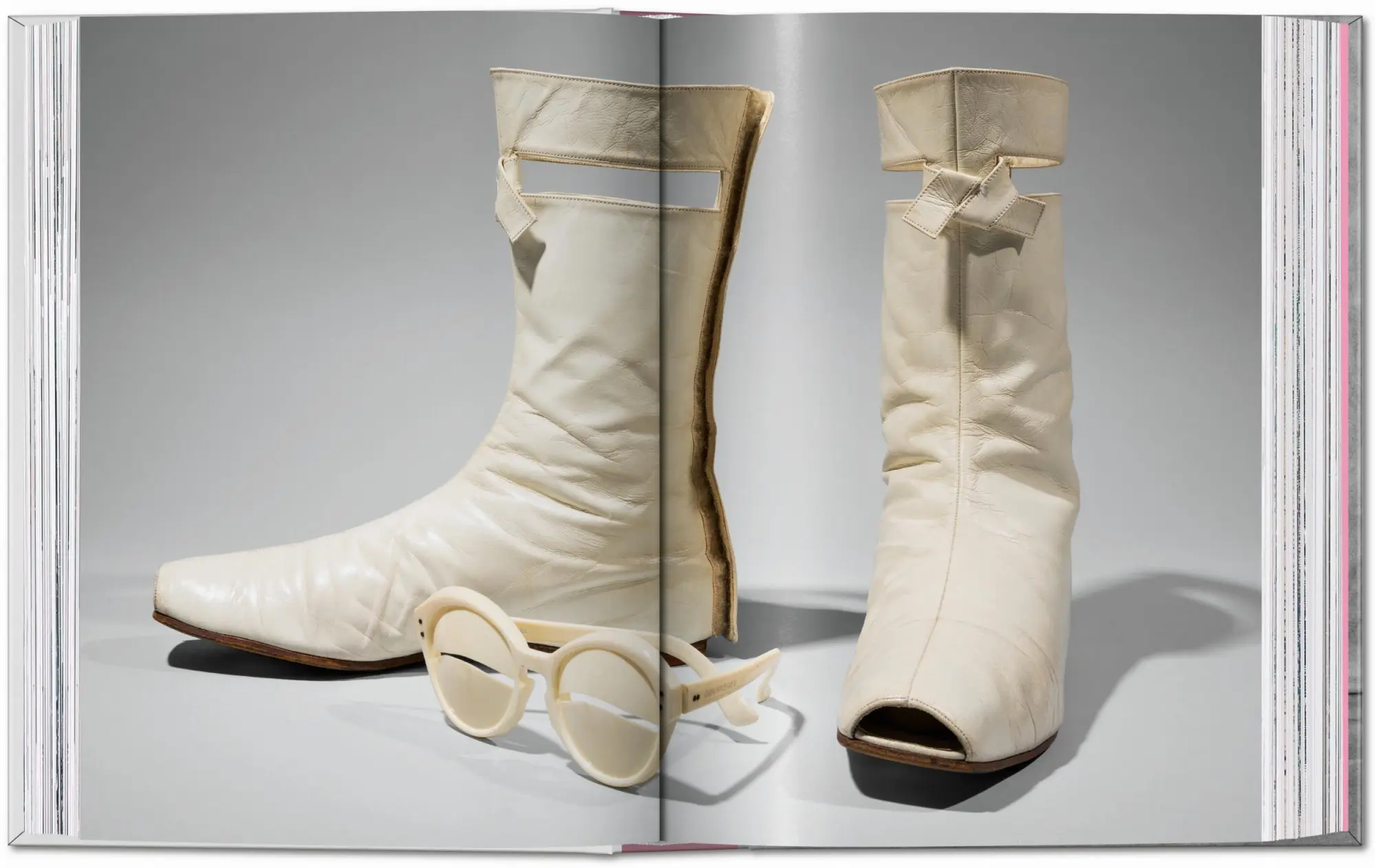 Bild: 9783754404652 | Shoes A-Z. 45th Ed. | Daphne Guinness | Buch | 45th Edition | 512 S.