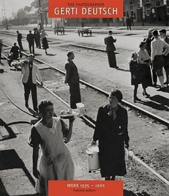 Cover: 9783902675552 | The photographer Gerti Deutsch | Works from 1935-1965 | Taschenbuch