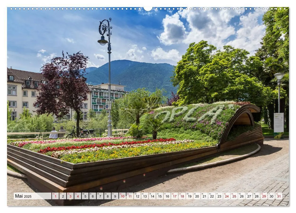 Bild: 9783435445752 | MERAN Idyllische Altstadt (Wandkalender 2025 DIN A2 quer), CALVENDO...
