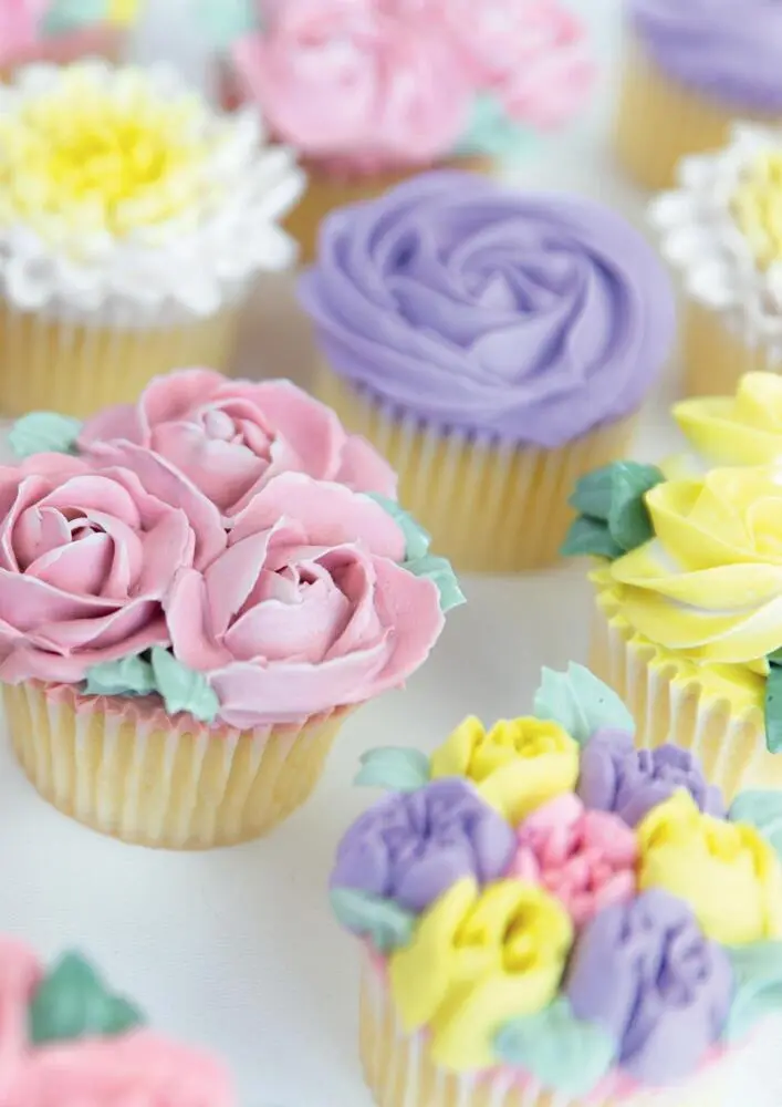 Bild: 9783000857652 | Buttercreme | Das geheime Wissen einer Meisterkonditorin | Thies
