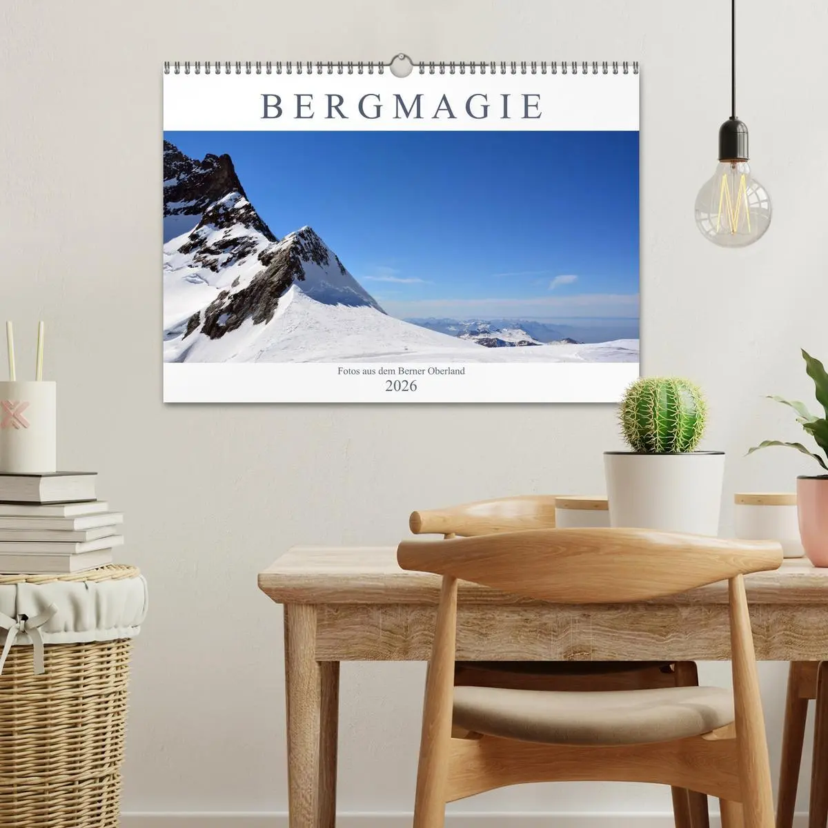 Bild: 9783457888452 | Bergmagie - Fotos aus dem Berner Oberland (Wandkalender 2026 DIN A3...