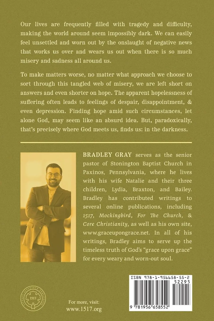 Rückseite: 9781956658552 | Finding God in the Darkness | Bradley Gray (u. a.) | Taschenbuch