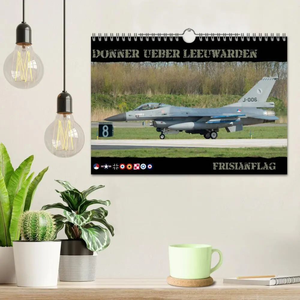Bild: 9783435448852 | Donner ueber Leeuwarden (Wandkalender 2025 DIN A4 quer), CALVENDO...