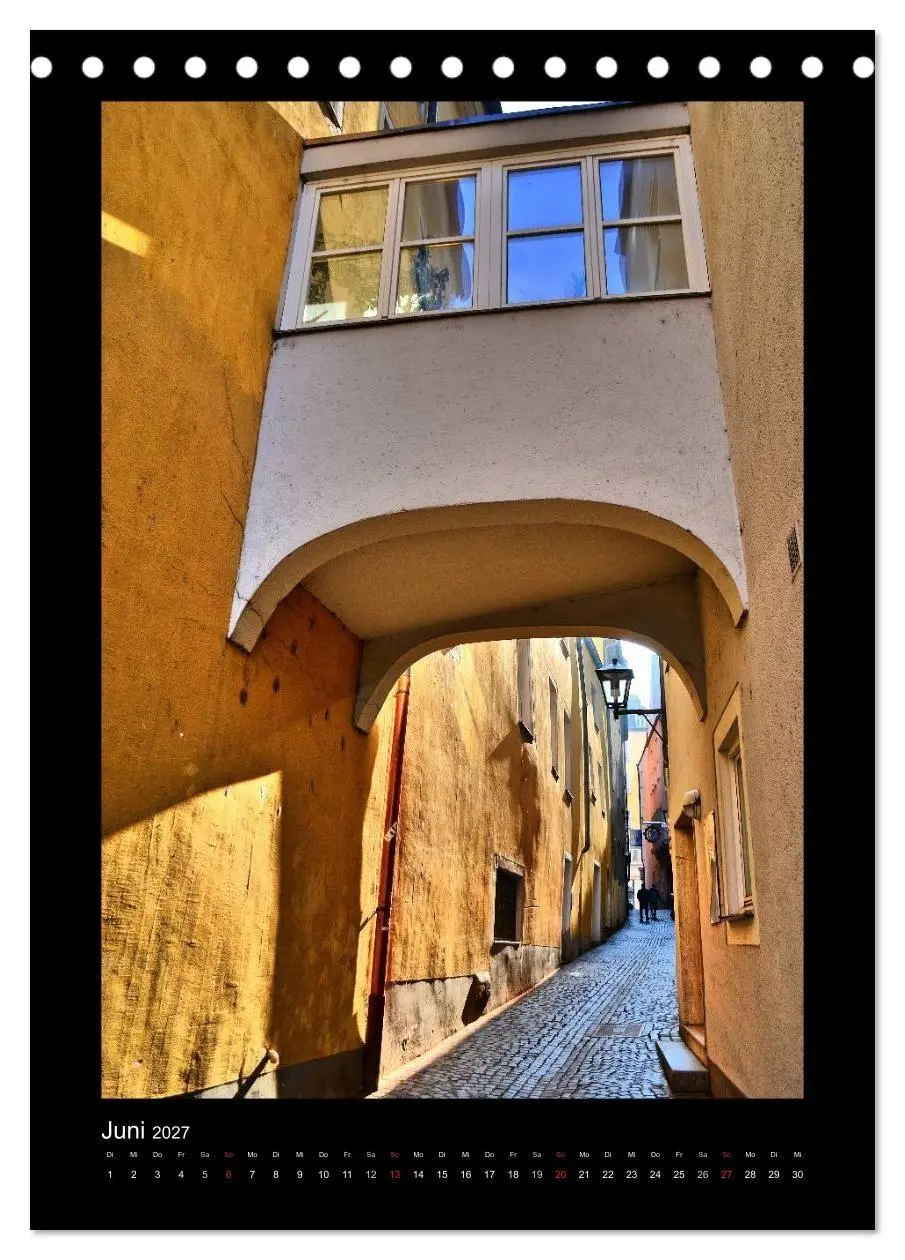 Bild: 9783569979352 | Gassen und Türme in Regensburg (Tischkalender 2027 DIN A5 hoch),...