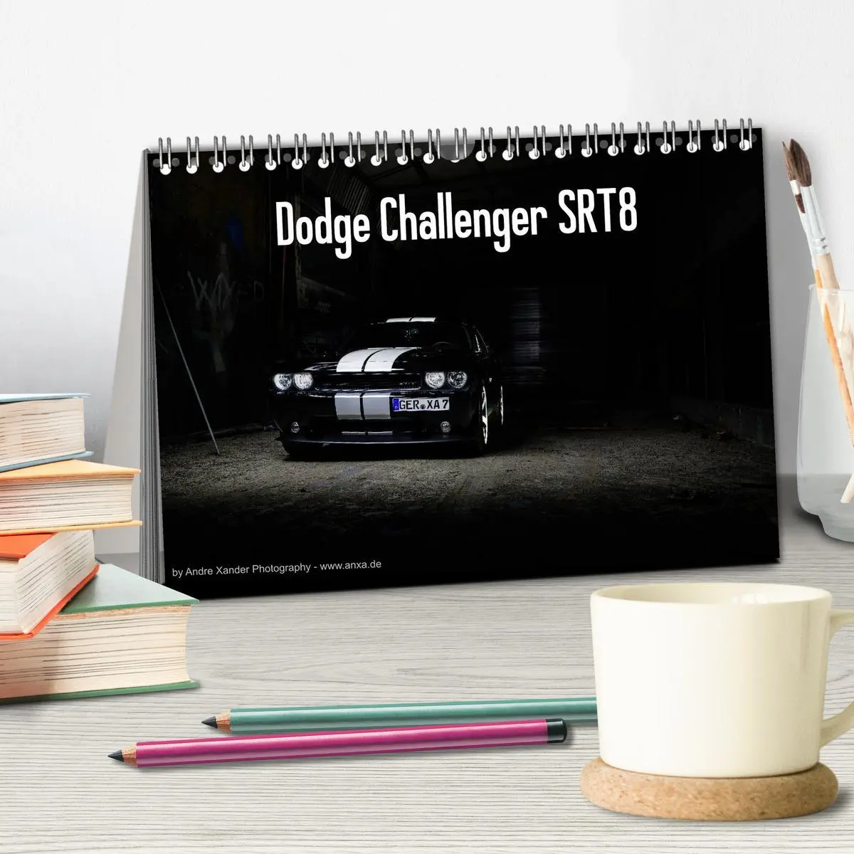 Bild: 9783516169652 | Dodge Challenger SRT8 (Tischkalender 2026 DIN A5 quer), CALVENDO...
