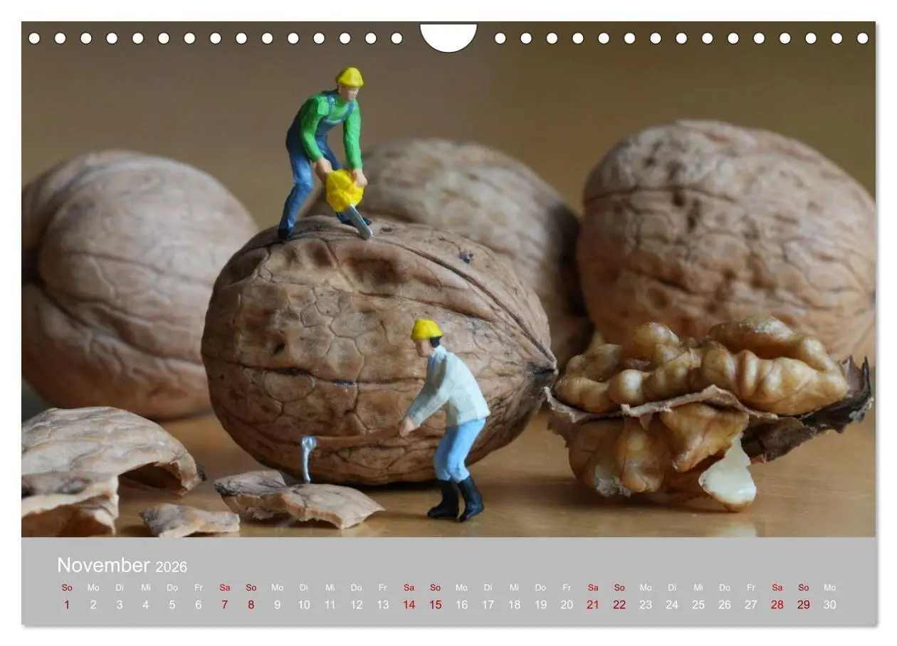 Bild: 9783516692853 | Das zweite Leben von Miniatur-Figuren (Wandkalender 2026 DIN A4...