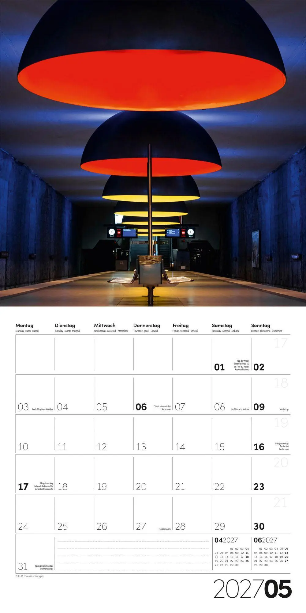 Bild: 9783838447353 | Die Farbe Rot Kalender 2027 - 30x30 - Art12 | GmbH | Kalender | 28 S.