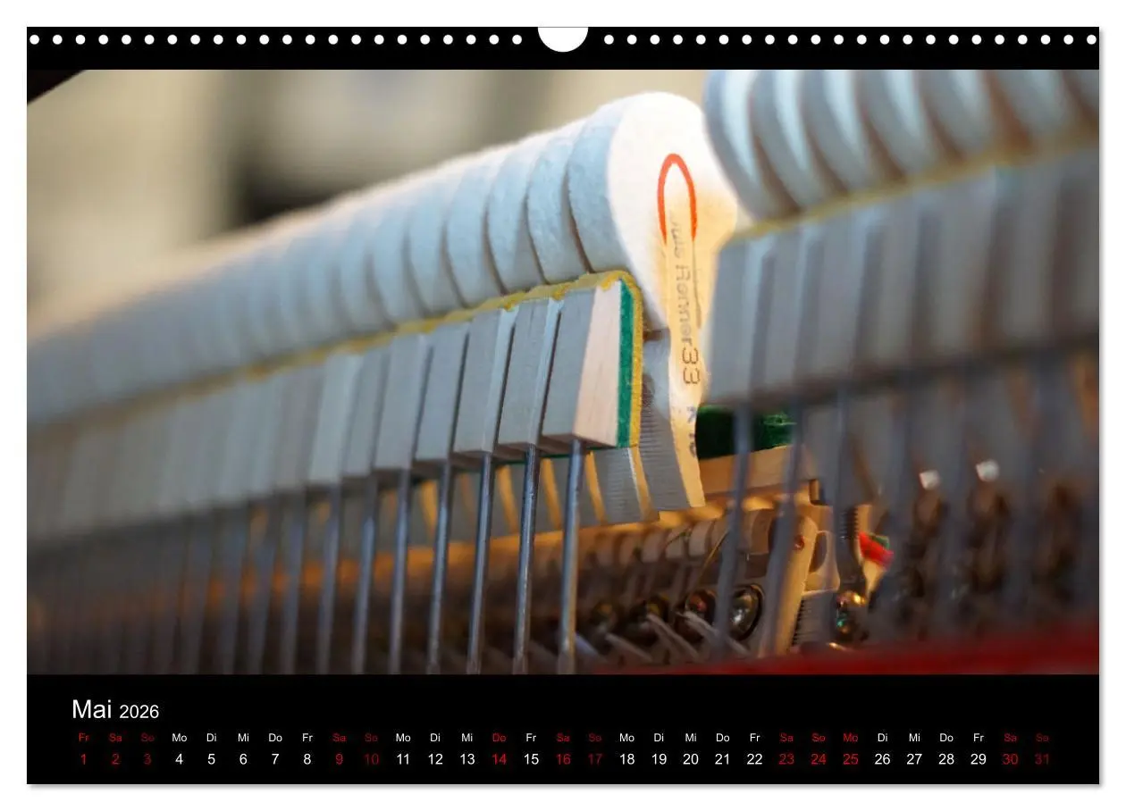 Bild: 9783457547953 | Klavier Momente (Wandkalender 2026 DIN A3 quer), CALVENDO...