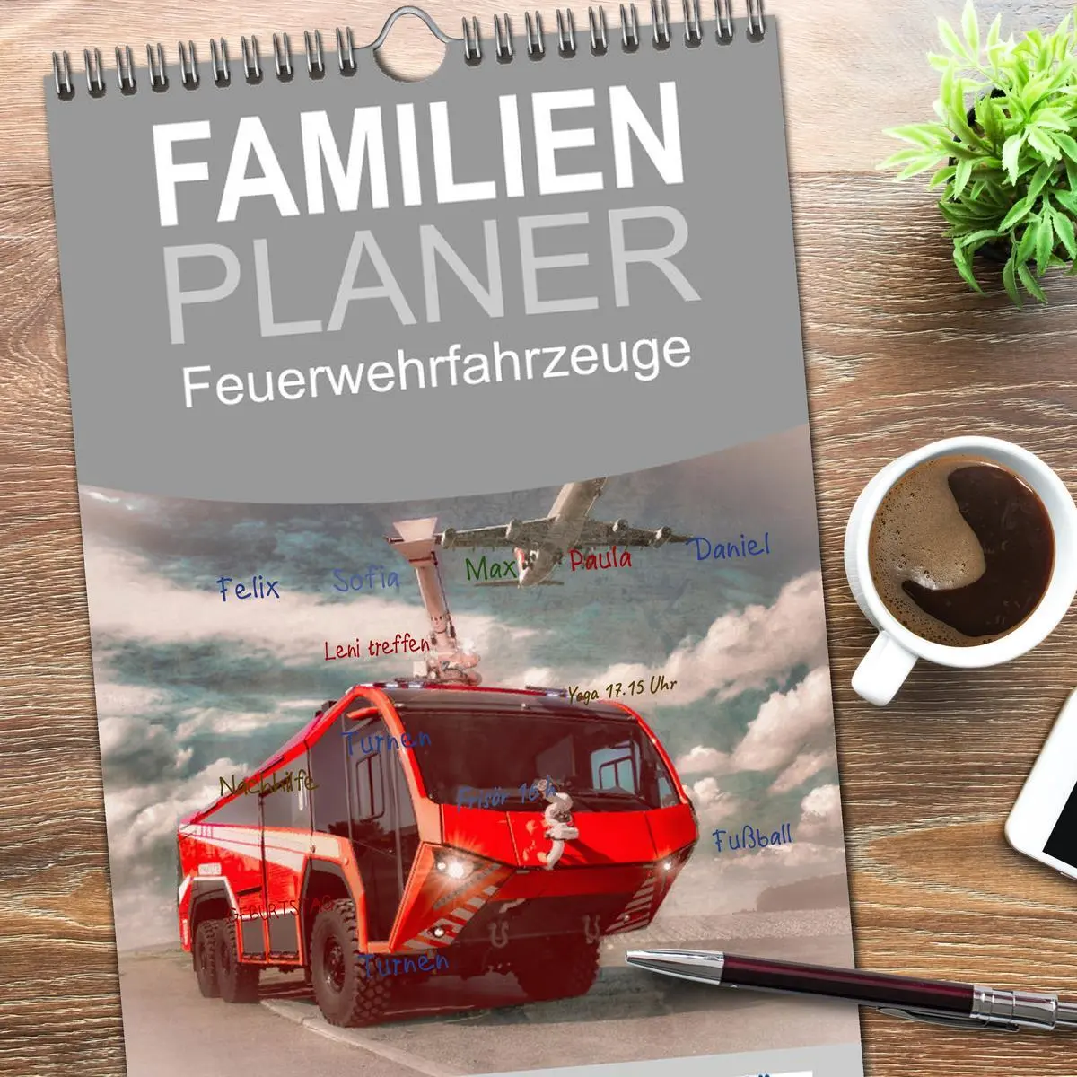 Bild: 9783516497953 | Familienplaner 2026 - Feuerwehrfahrzeuge mit 5 Spalten...