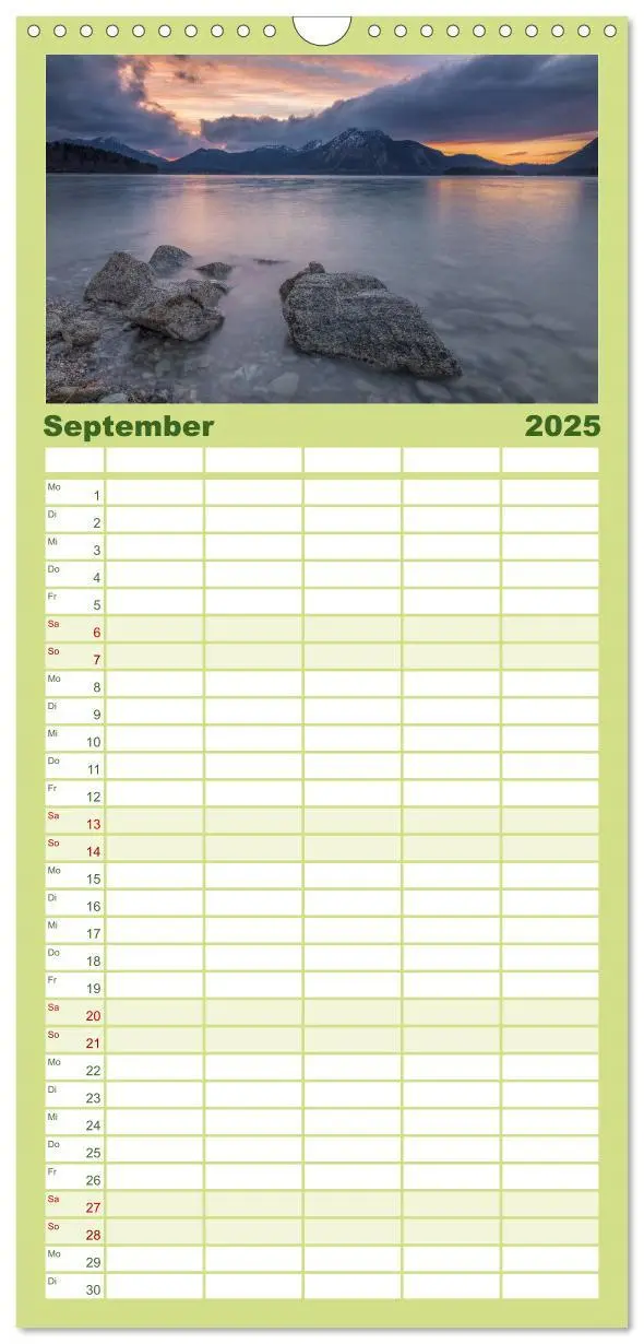 Bild: 9783457108253 | Familienplaner 2025 - Berge und Seen - Die Perlen der Natur mit 5...