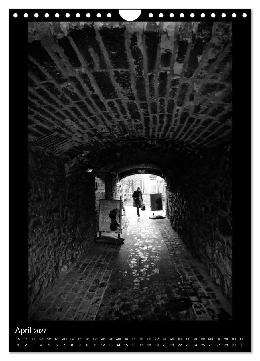 Bild: 9783594089453 | EDINBURGH NOIR (Wall Calendar 2027 DIN A4 portrait), CALVENDO 12...