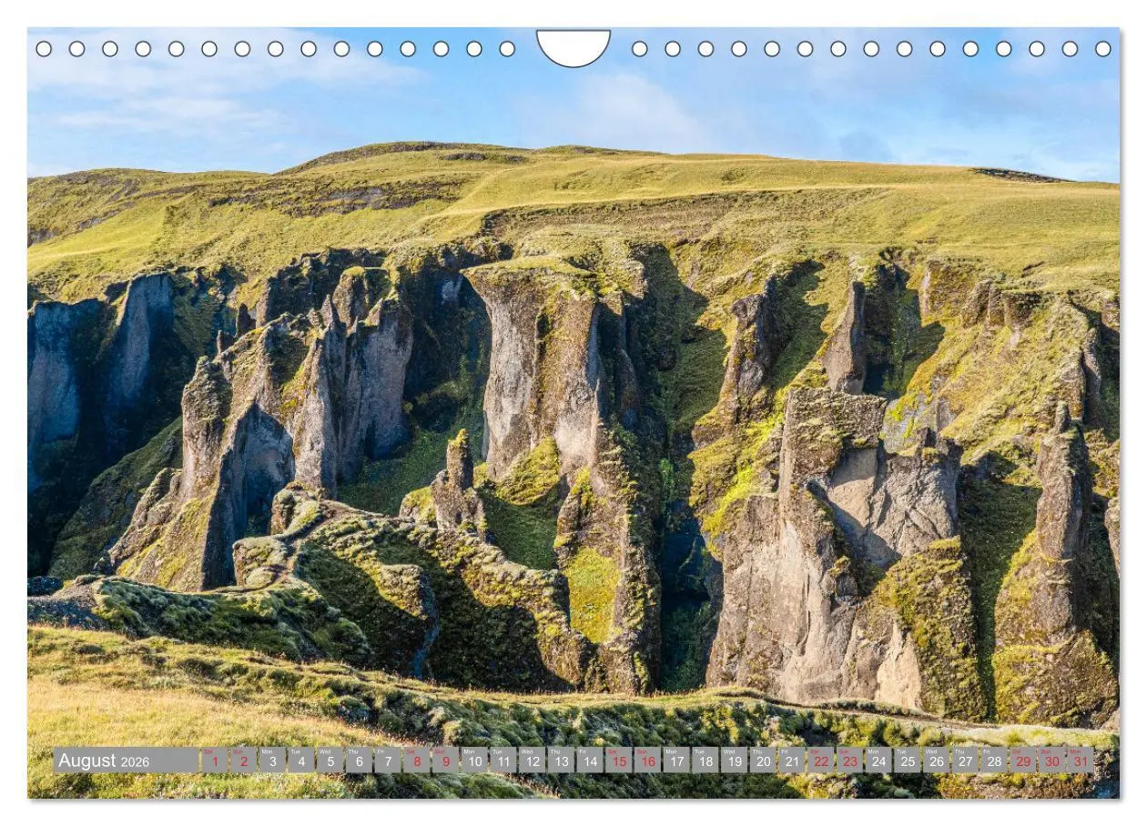 Bild: 9783516539653 | ICELAND pristine landscapes (Wall Calendar 2026 DIN A4 landscape),...