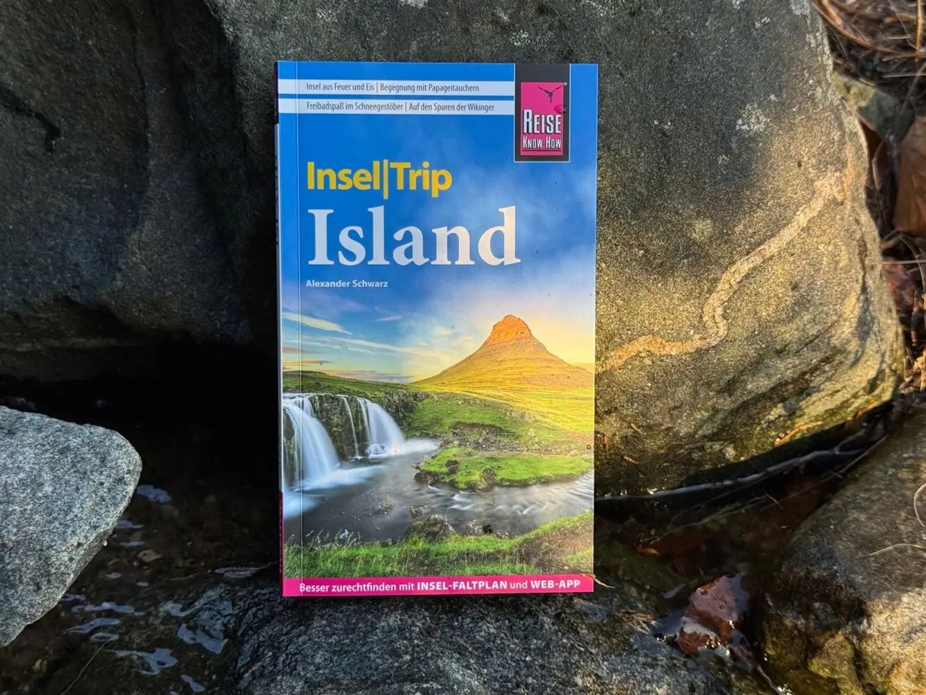 Bild: 9783831739653 | Reise Know-How InselTrip Island | Alexander Schwarz | Taschenbuch