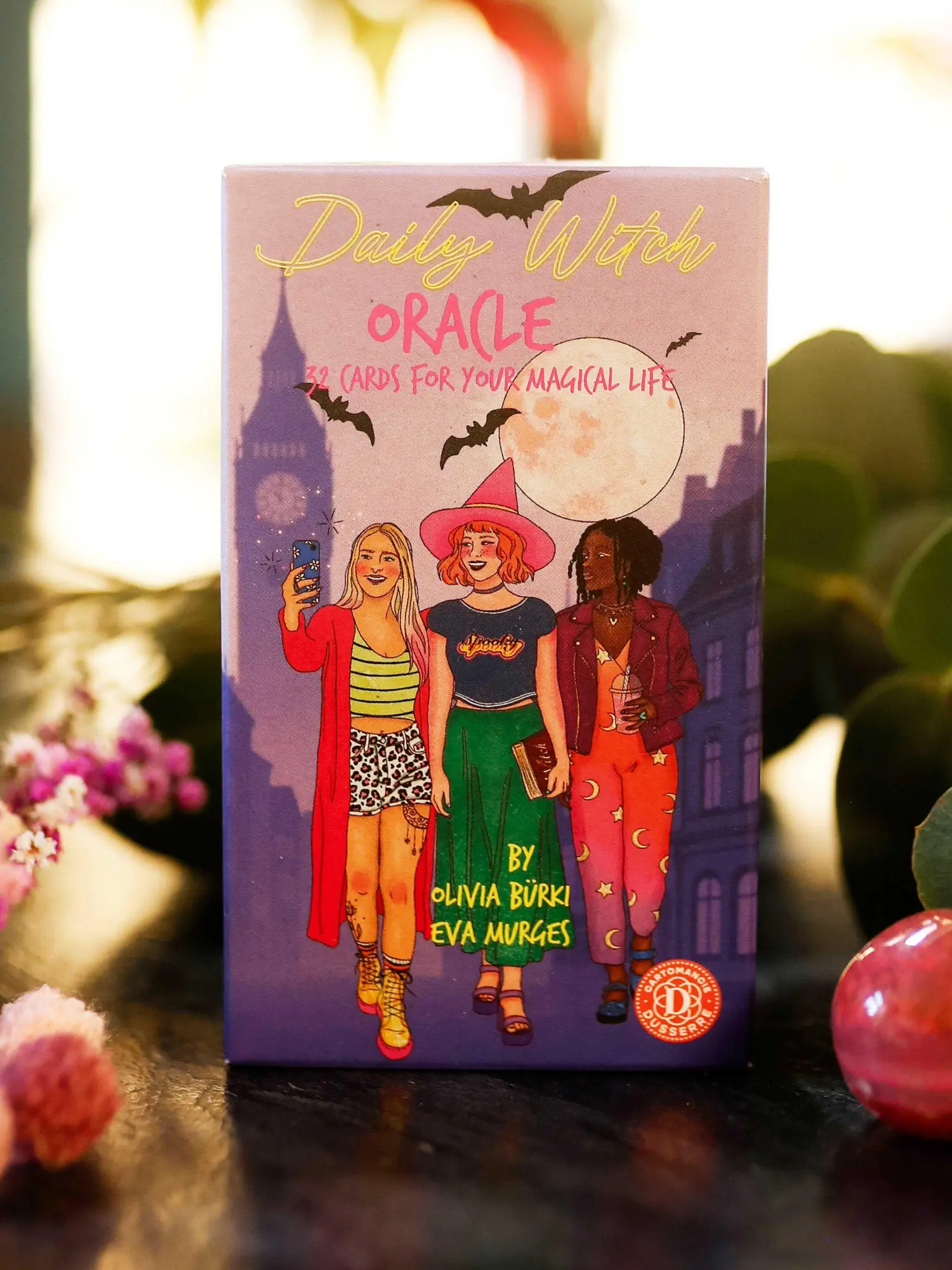 Bild: 4250375110354 | Daily Witch Oracle- 32 Oracle cards &amp; 48-page booklet (English) | Buch