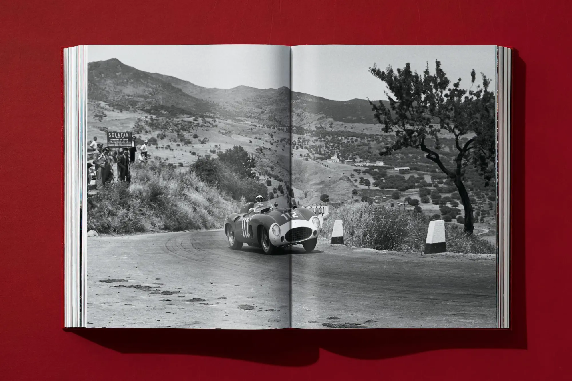 Bild: 9783754401354 | Ferrari | Pino Allievi | Buch | 688 S. | Englisch | 2025