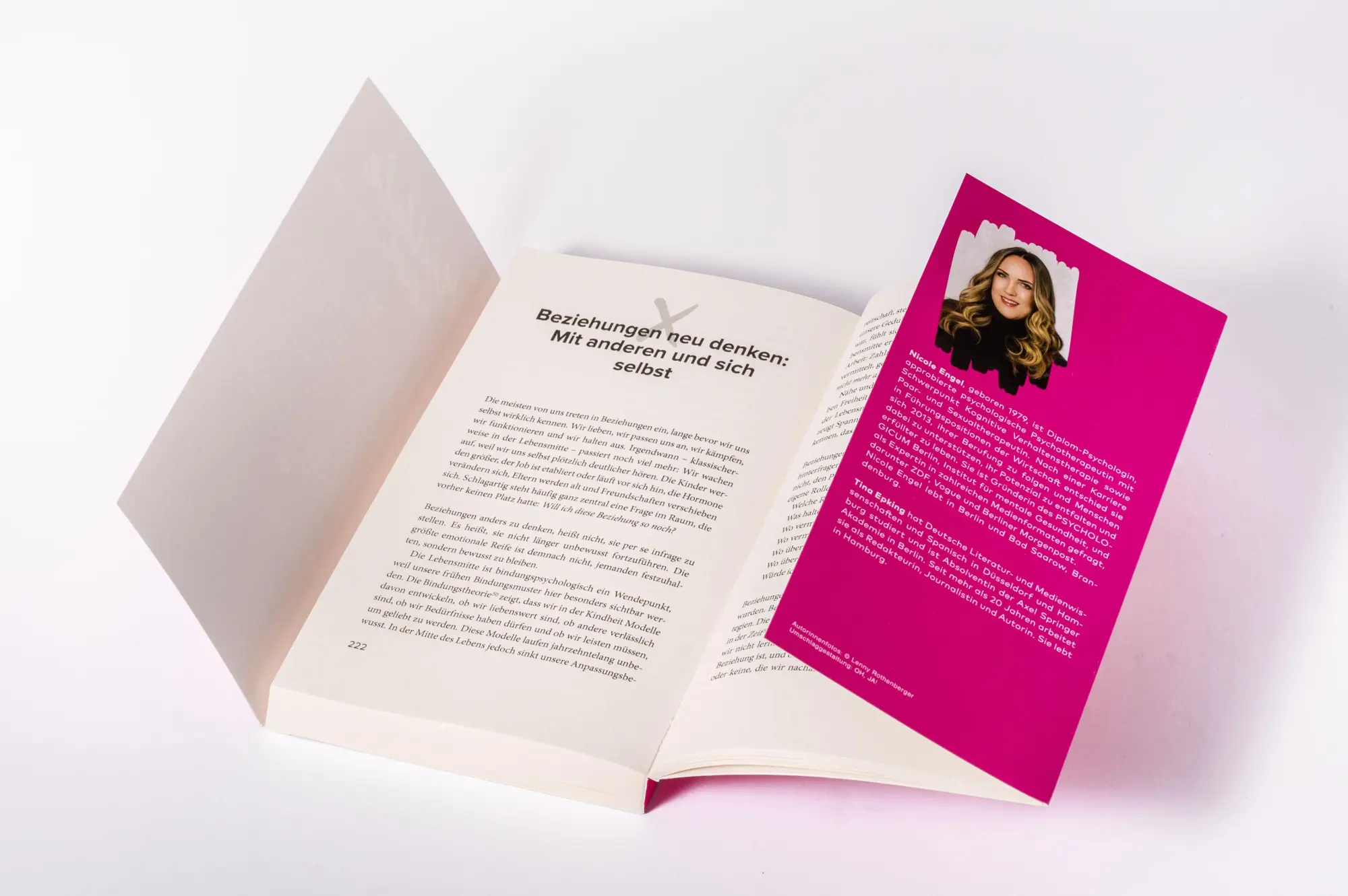 Bild: 9783442394654 | Woman Out of Service | Nicole Engel (u. a.) | Taschenbuch | 256 S.