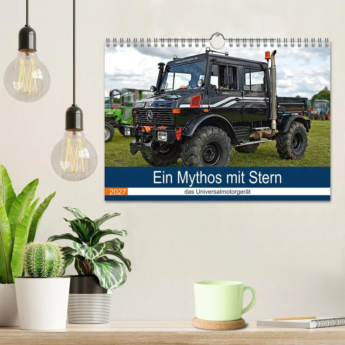 Bild: 9783569777354 | Ein Mythos mit Stern - das Universalmotorgerät (Wandkalender 2027...