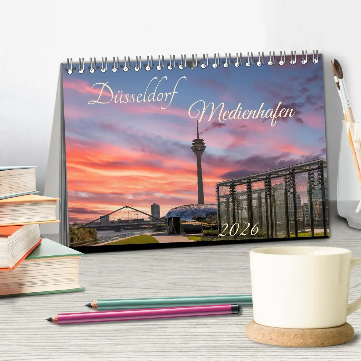 Bild: 9783457568354 | Düsseldorf Medienhafen (Tischkalender 2026 DIN A5 quer), CALVENDO...