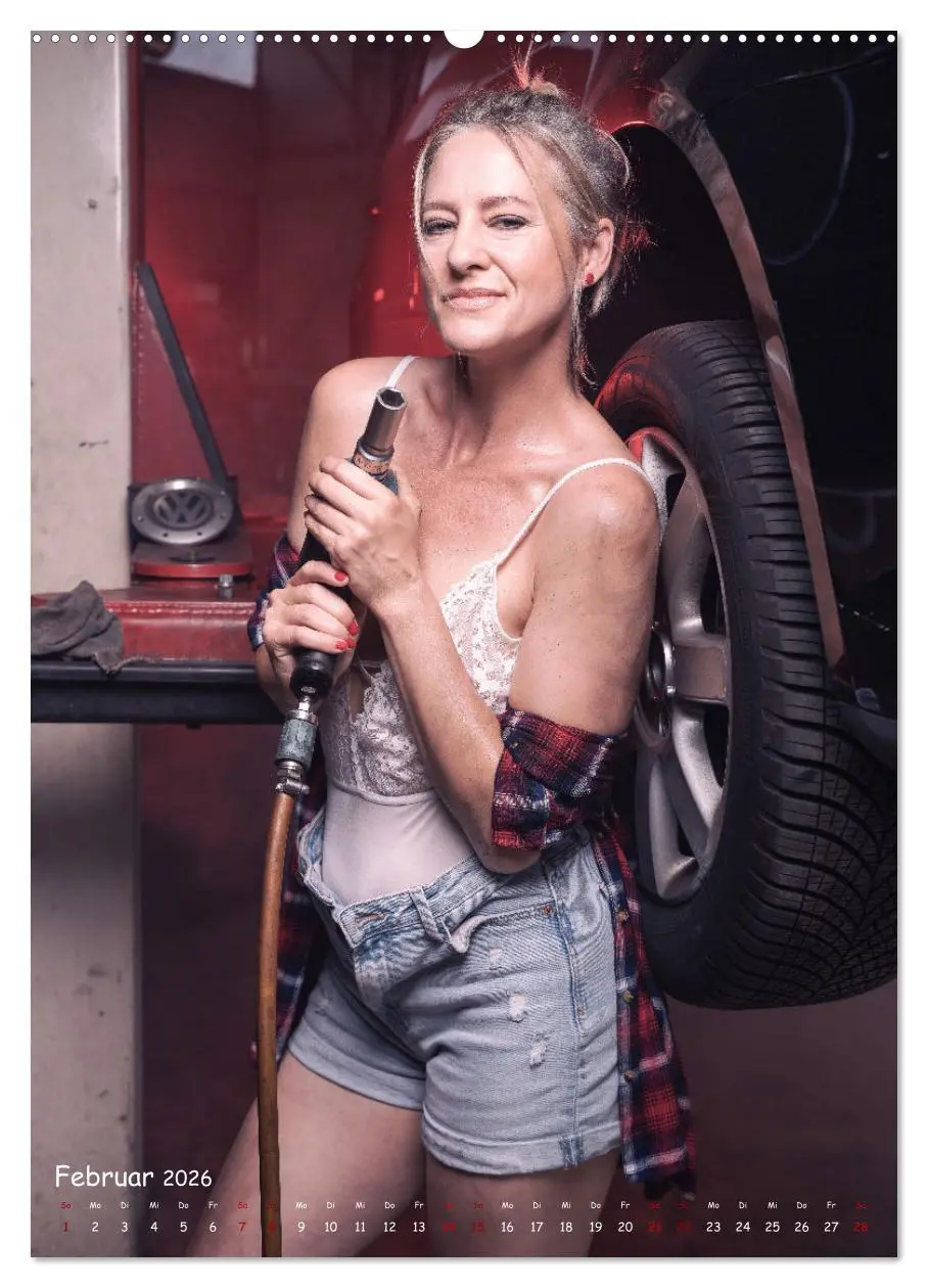 Bild: 9783516338454 | Werkstatt-Ladys (Wandkalender 2026 DIN A2 hoch), CALVENDO...
