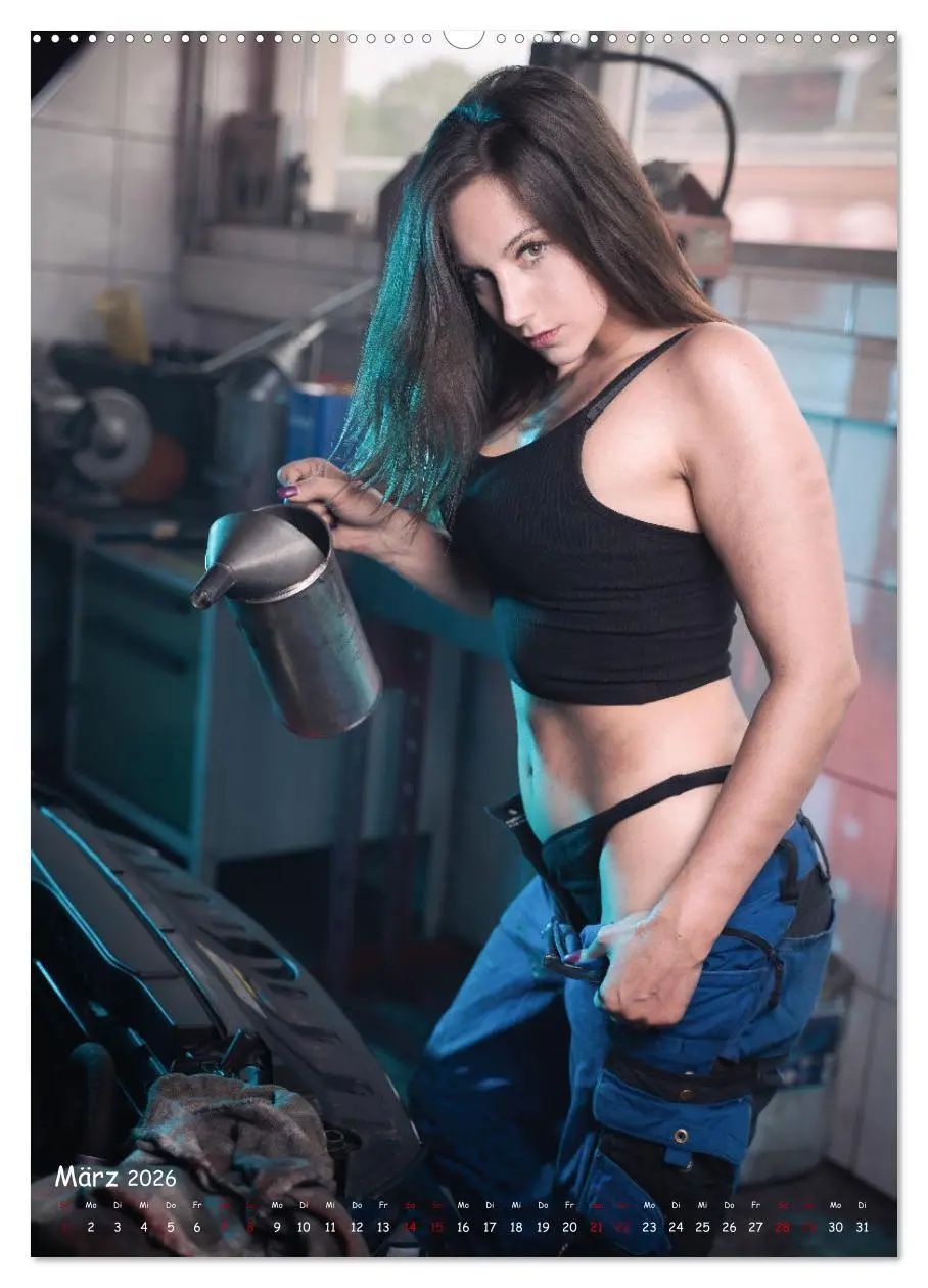 Bild: 9783516338454 | Werkstatt-Ladys (Wandkalender 2026 DIN A2 hoch), CALVENDO...