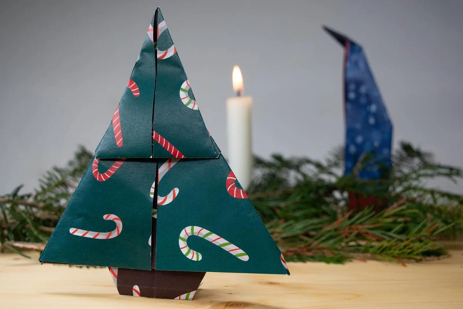 Bild: 4014489140955 | Weihnachts-Origami | Mit über 80 Papiervorlagen | Timo Schumacher