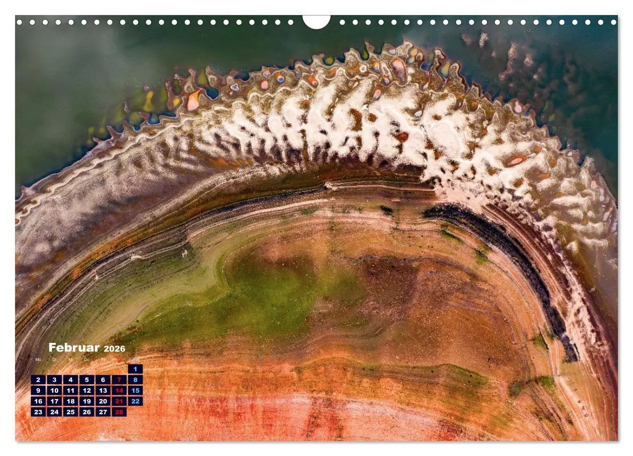 Bild: 9783457421055 | ABOVE - Die Welt von oben in ihrer abstraktesten Form (Wandkalender...