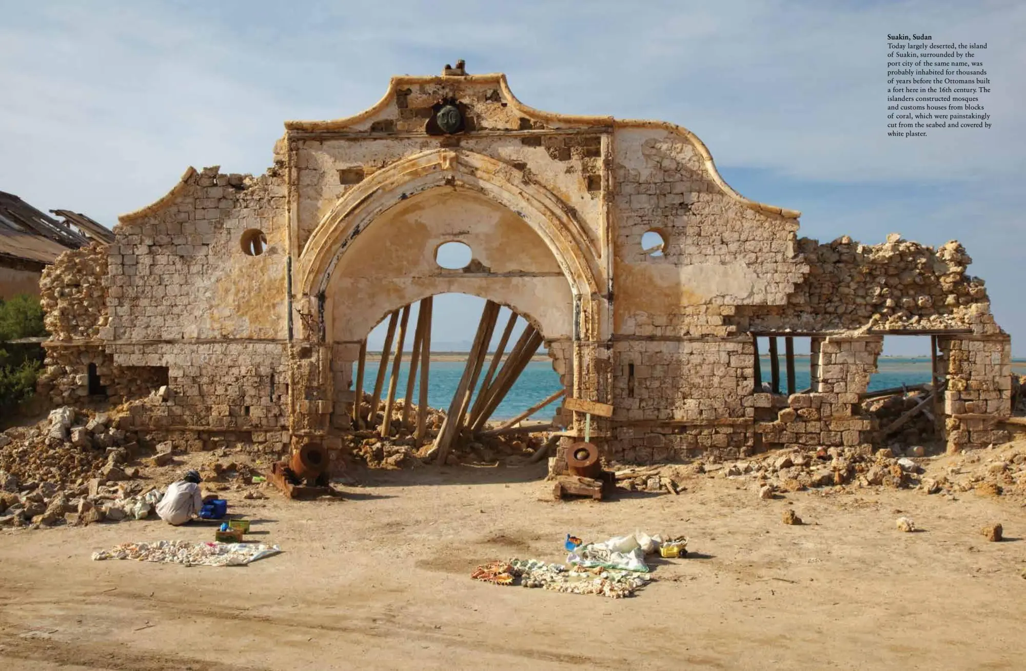 Bild: 9781838861155 | Abandoned Islands | Claudia Martin | Buch | Gebunden | Englisch | 2022