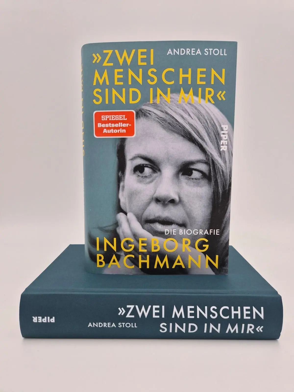 Bild: 9783492072755 | 'Zwei Menschen sind in mir' | Andrea Stoll | Buch | 480 S. | Deutsch