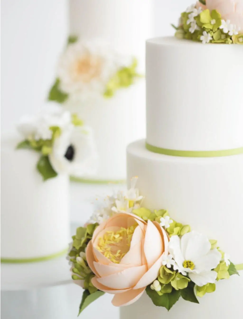 Bild: 9783946664055 | Modern Sugar Flowers | Jaqueline Butler | Buch | Deutsch | 2017