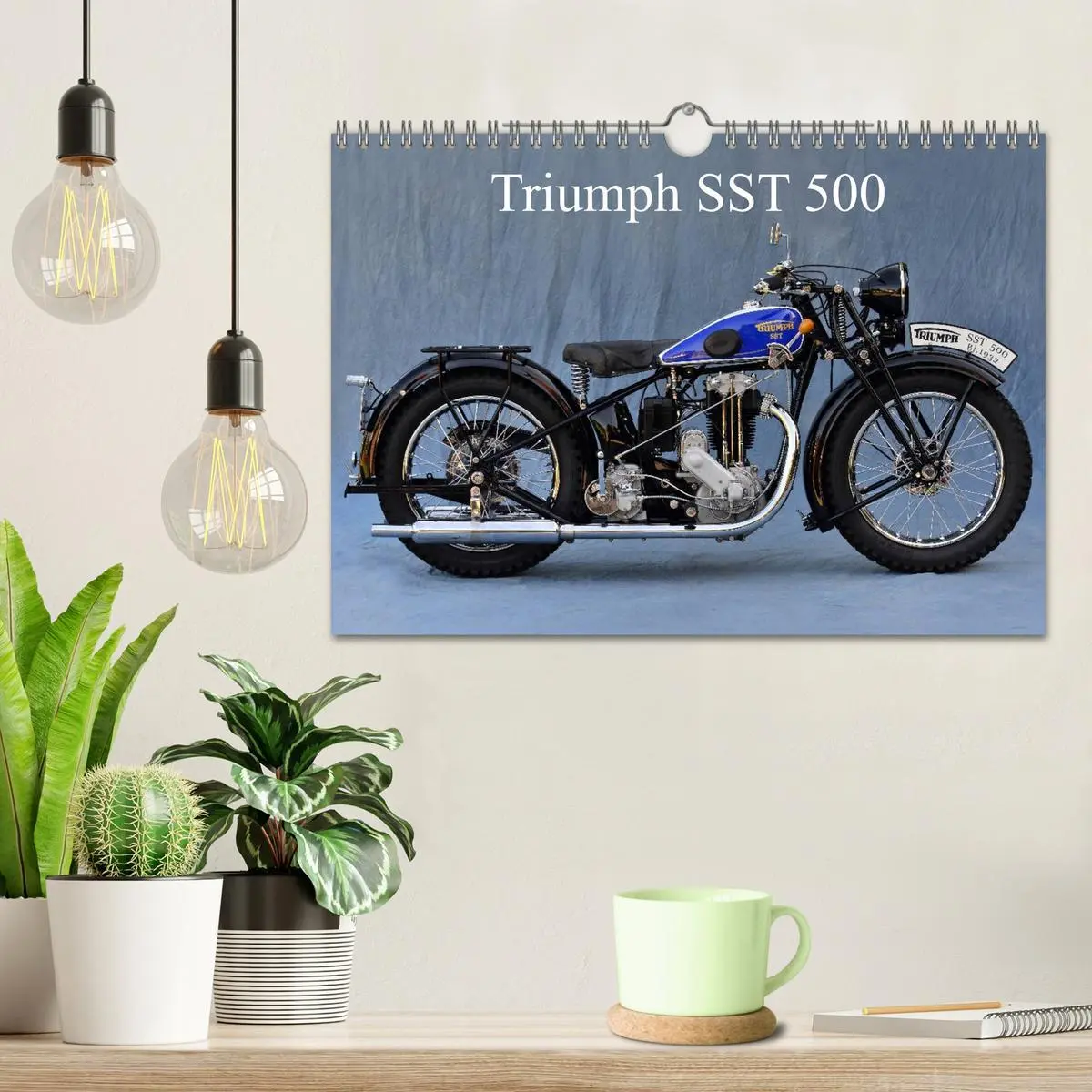 Bild: 9783516215755 | Triumph SST 500 (Wandkalender 2026 DIN A4 quer), CALVENDO...