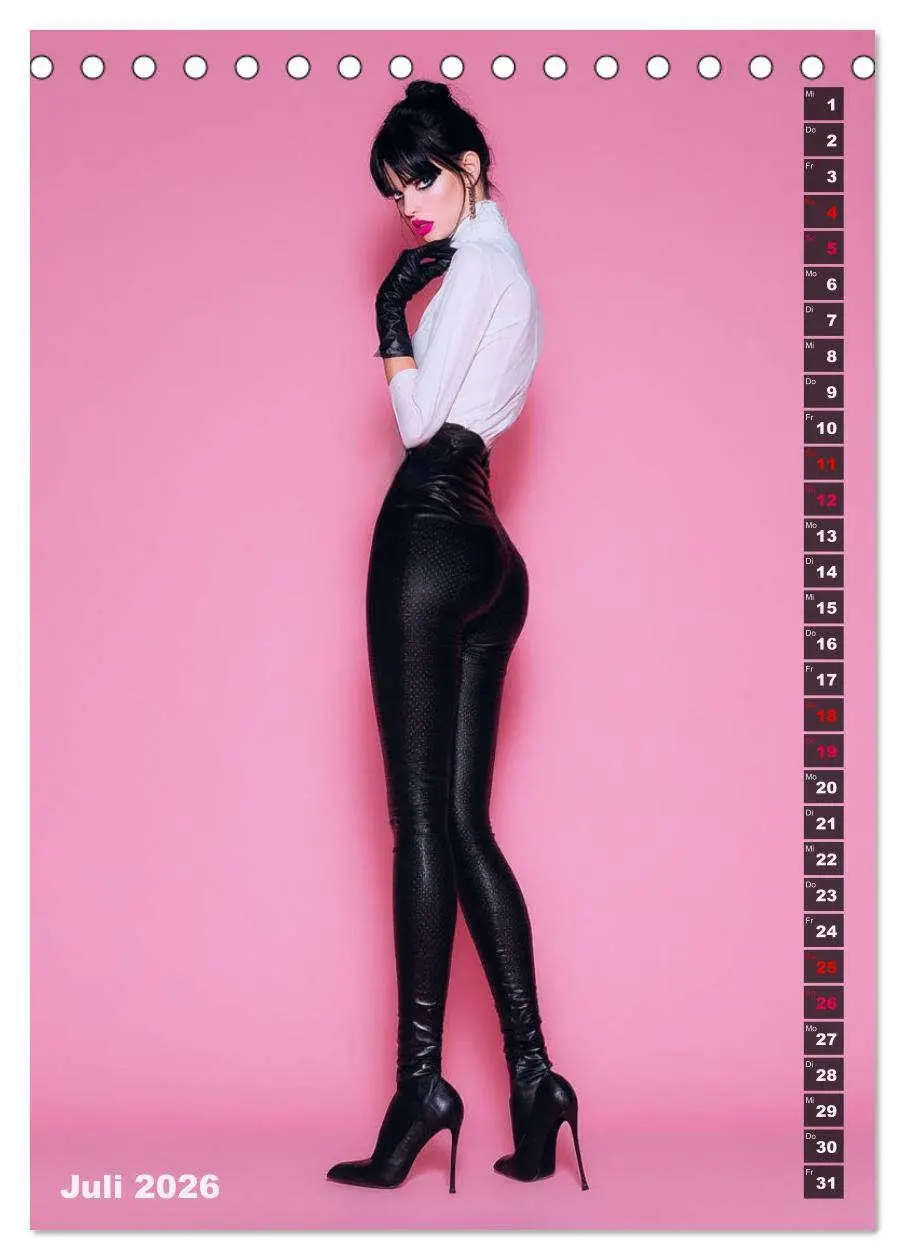 Bild: 9783516538755 | Lack und Leder - The Pink Box (Tischkalender 2026 DIN A5 hoch),...