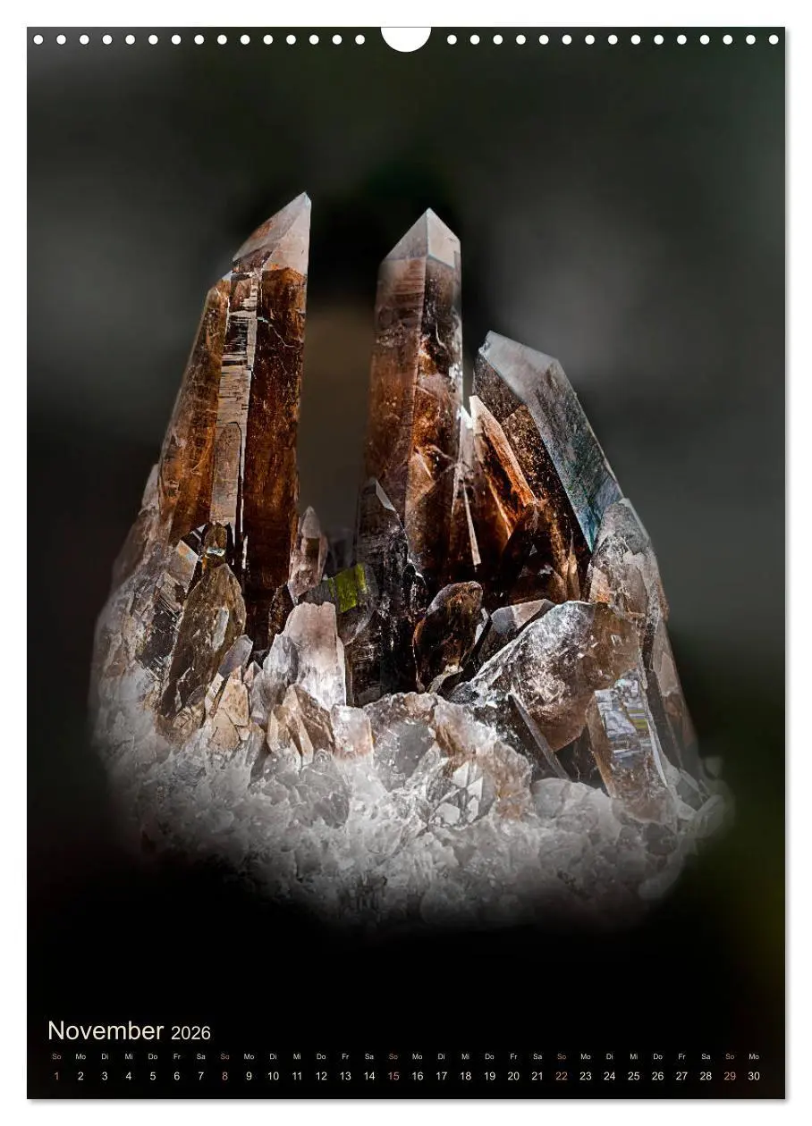 Bild: 9783516388855 | ZAUBERHAFTE MINERALIEN designed by nature (Wandkalender 2026 DIN A3...