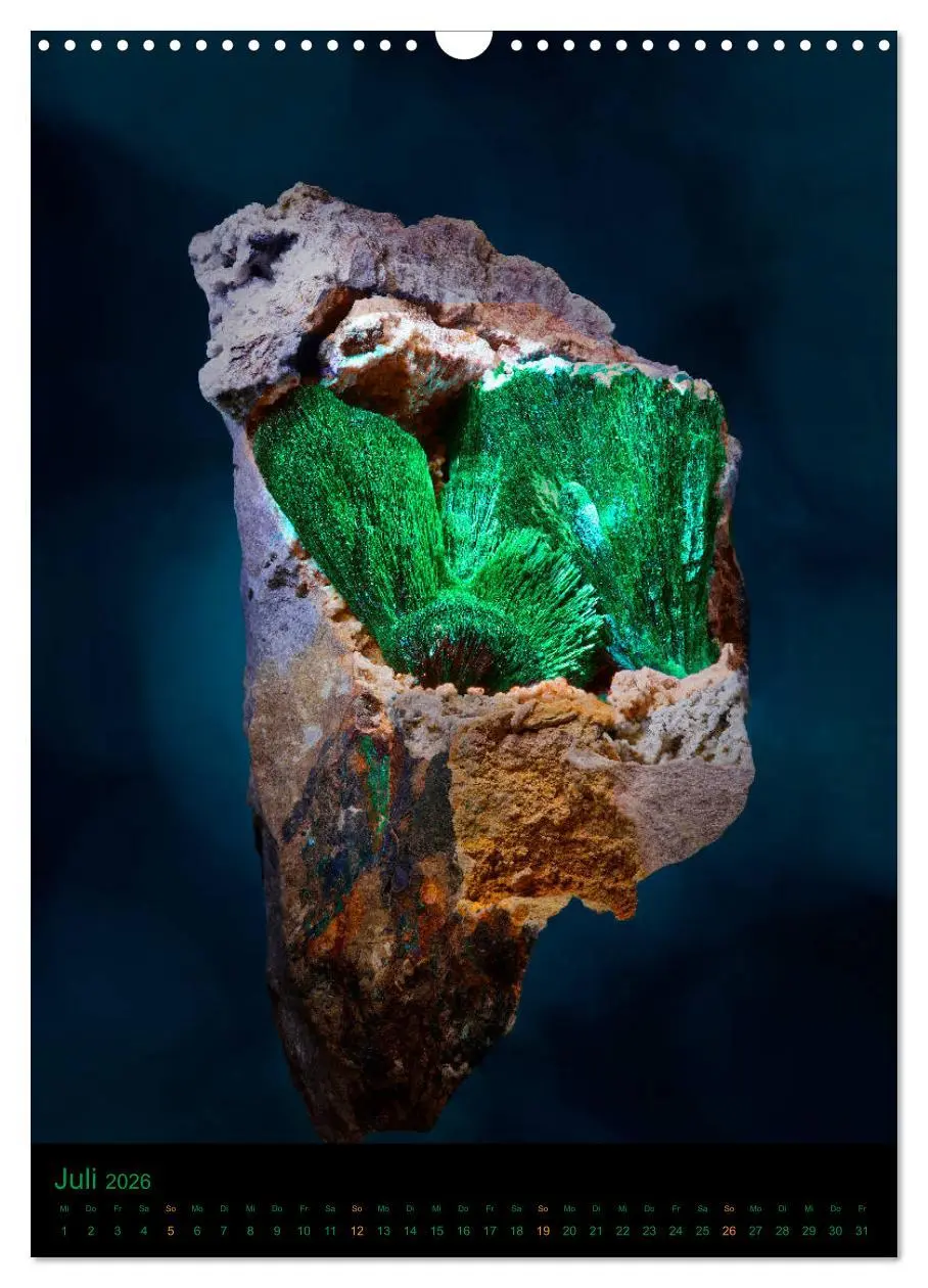 Bild: 9783516388855 | ZAUBERHAFTE MINERALIEN designed by nature (Wandkalender 2026 DIN A3...