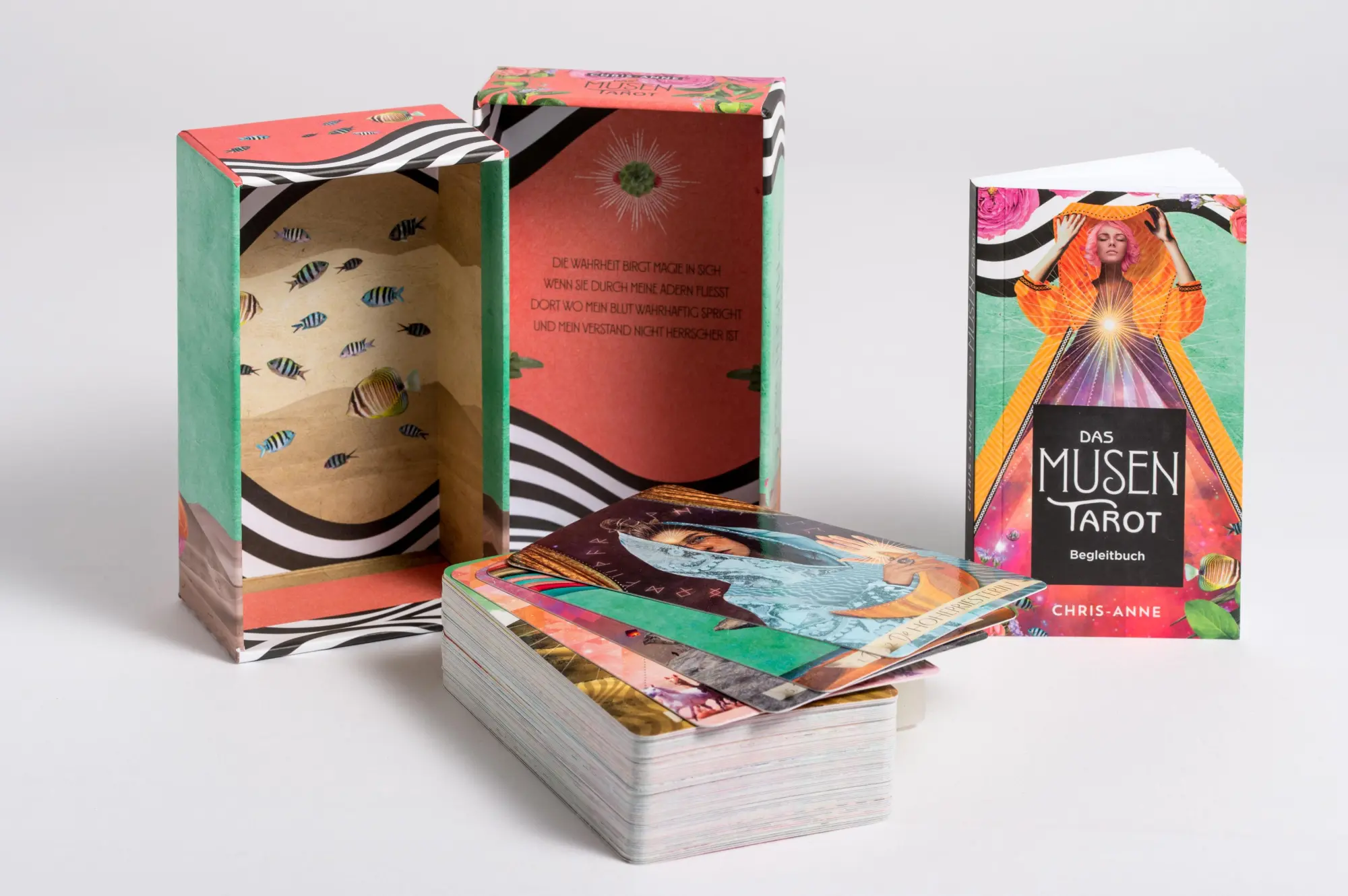 Bild: 4250939900056 | Das Musen-Tarot | 78 Karten mit Begleitbuch | Chris-Anne | Box | 2022