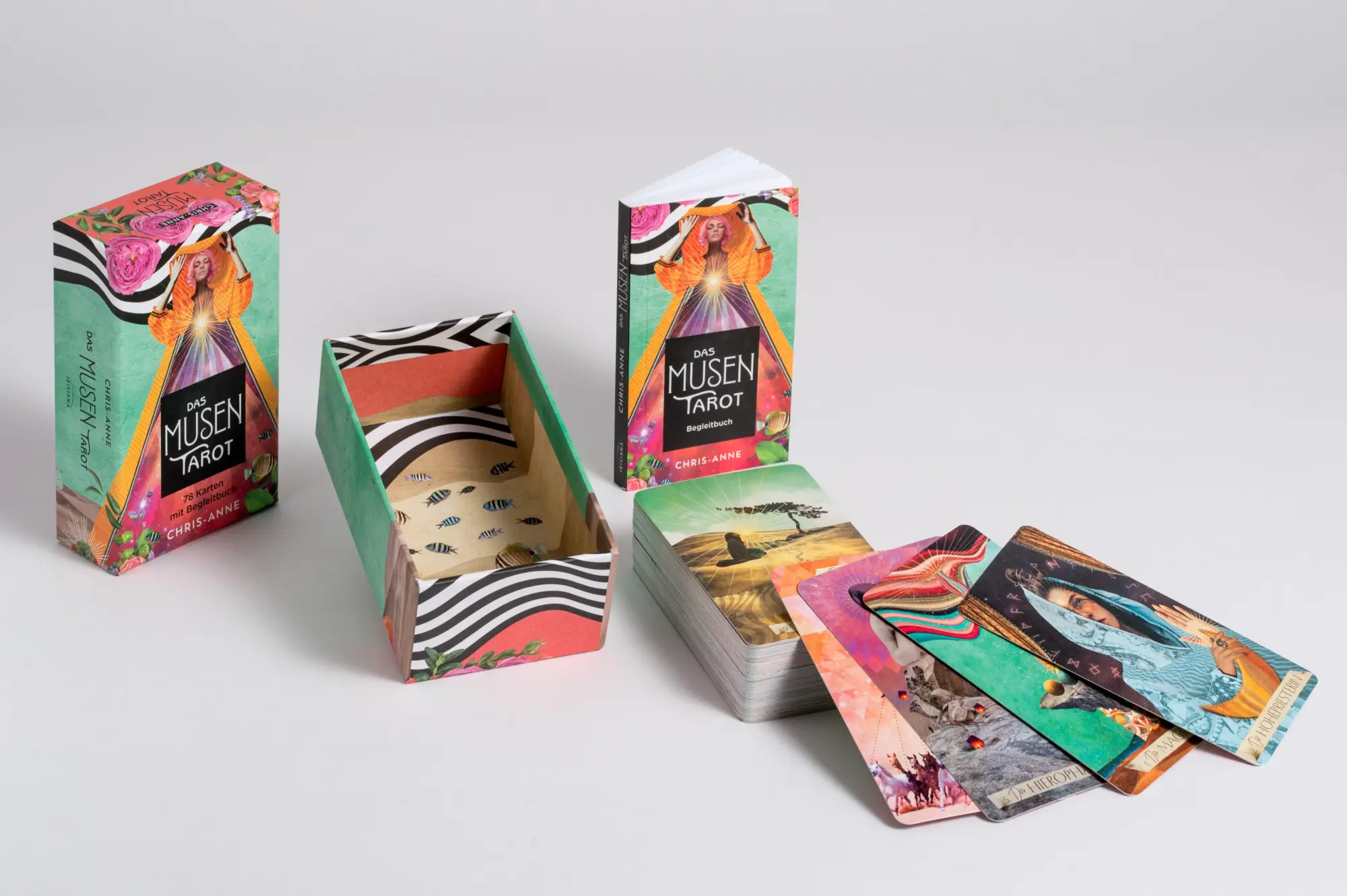 Bild: 4250939900056 | Das Musen-Tarot | 78 Karten mit Begleitbuch | Chris-Anne | Box | 2022
