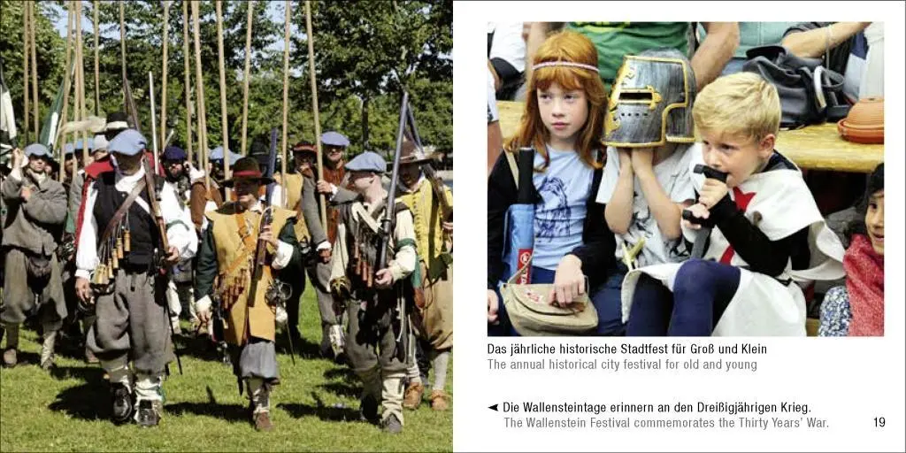 Bild: 9783957990556 | Stralsund - Book To Go | Der Bildband für die Hosentasche | Hardenberg