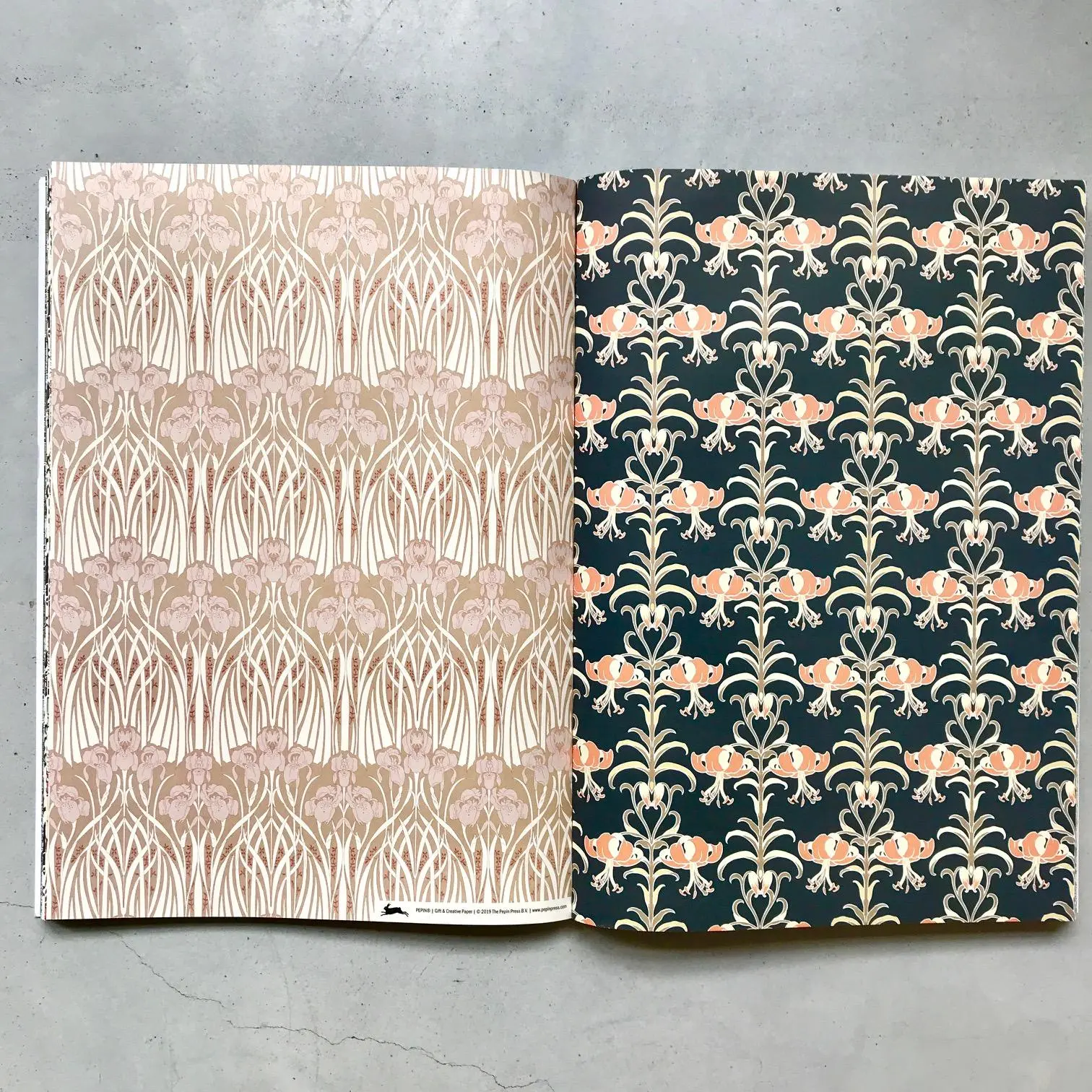Bild: 9789460091056 | Arts &amp; Crafts Movement | Gift &amp; Creative Paper Book Vol. 92 | Roojen