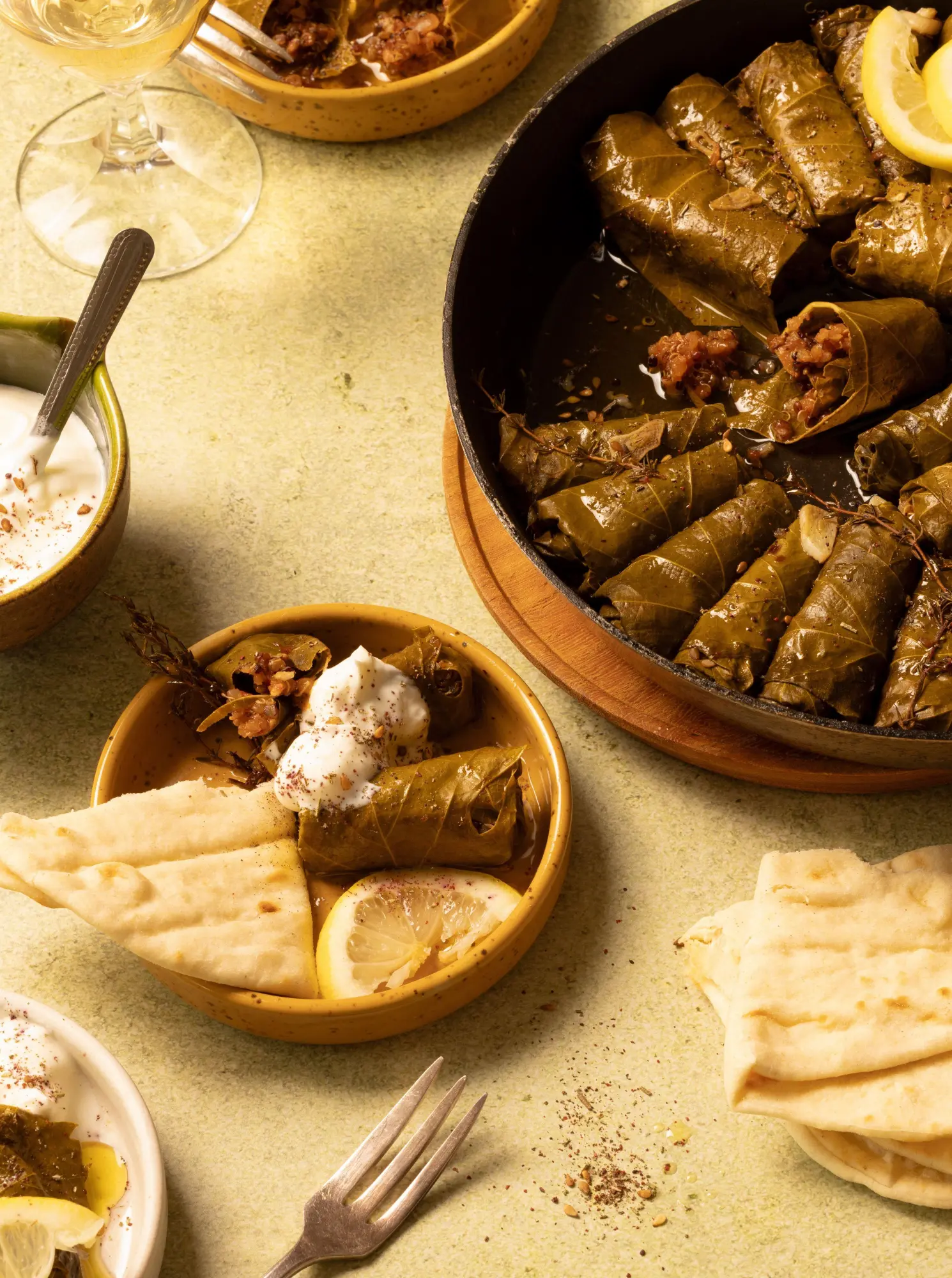 Bild: 9783989511156 | Green Mezze | 70 vegetarische Kleinigkeiten - fast zu gut zum Teilen!