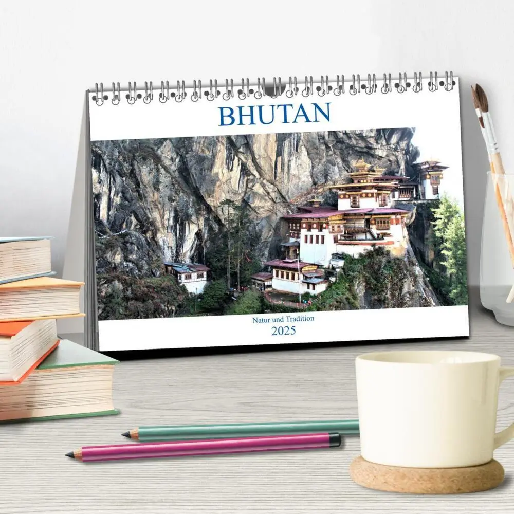 Bild: 9783435333356 | Bhutan - Natur und Tradition (Tischkalender 2025 DIN A5 quer),...