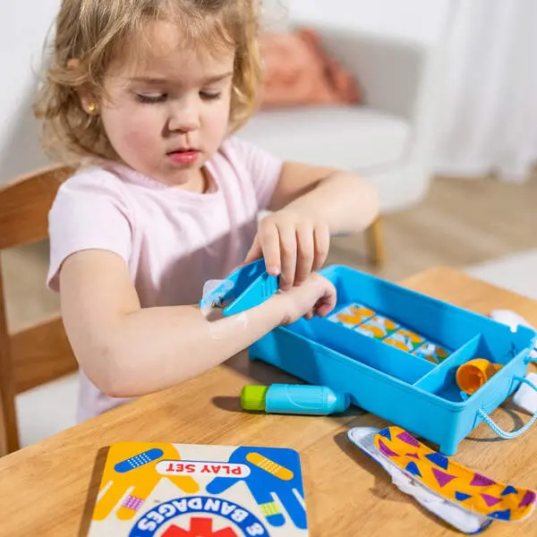 Bild: 681147005556 | MPP Aua! Erste Hilfe Set | Karton | 55560 | Deutsch | 2025